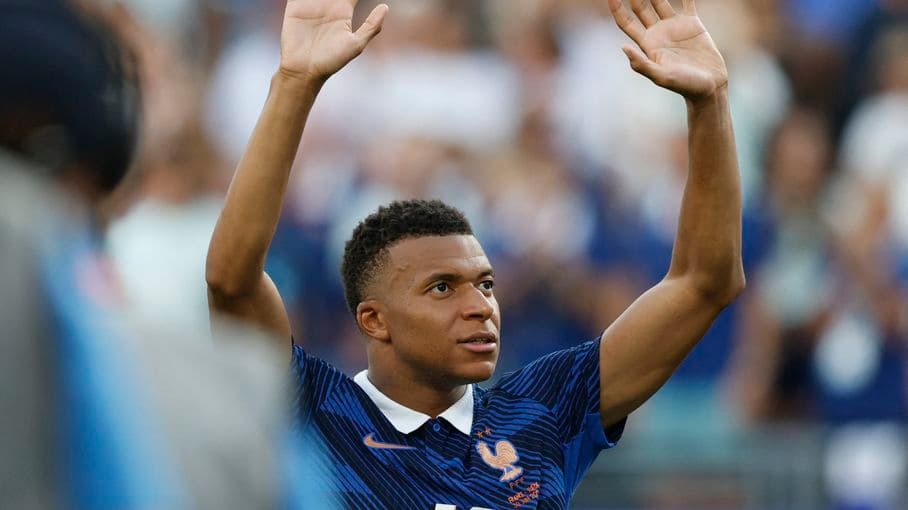 Propos racistes visant Mbappé : "Nous avons reçu des excuses du gouvernement paraguayen", annonce la ministre des Sports