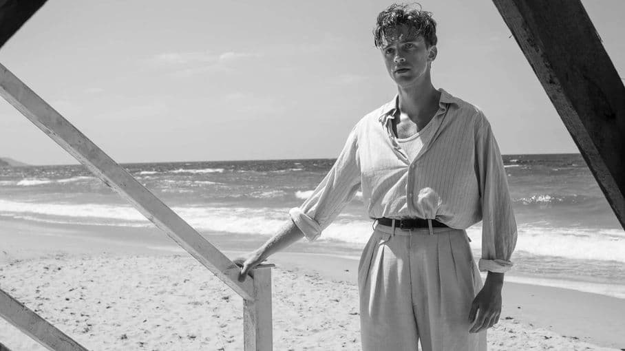 "L'Étranger" : François Ozon signe une adaptation fidèle et éclairante du roman d'Albert Camus