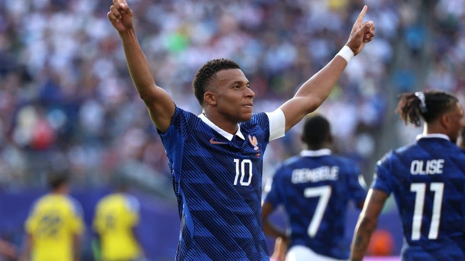 L'équipe de France s'offre un récital face à la Suède (3-0) et se hisse en huitièmes de finale de la Coupe du monde 2026