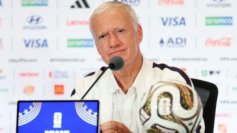 Coupe du monde : Didier Deschamps annonce qu'il va "faire tourner" pour France-Angleterre