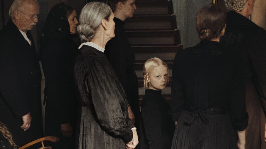 "Les Échos du passé" : un film puissant et poétique de la réalisatrice allemande Mascha Schilinski sur la condition féminine