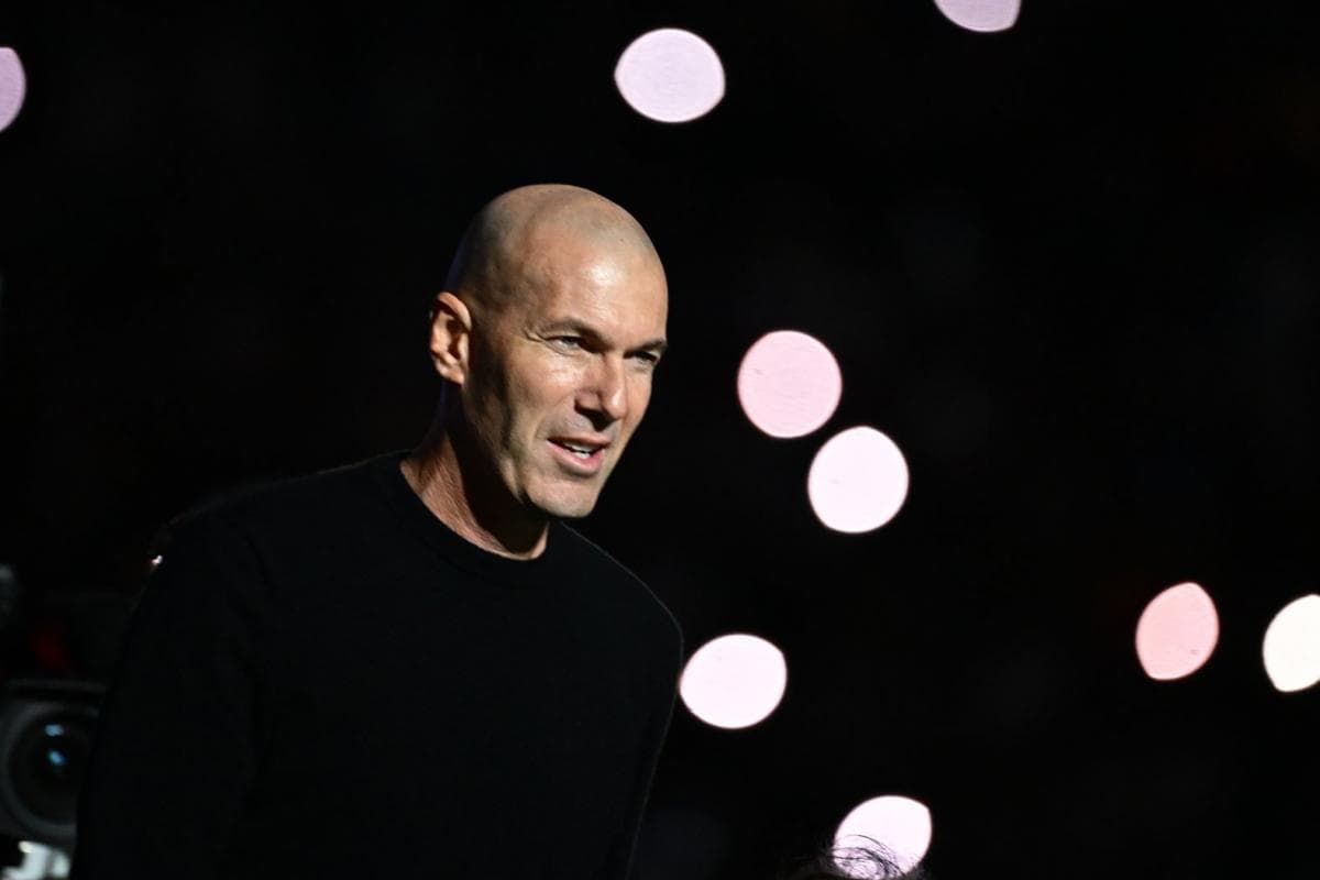 La FFF annonce une conférence de presse mardi 28 juillet pour introniser Zinédine Zidane comme nouveau sélectionneur de l'équipe de France